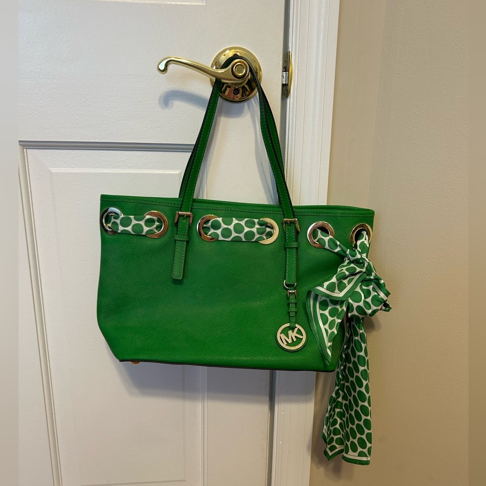 Michael Kors Limited Edition Jet Set Scarf Tote